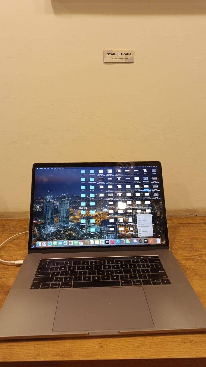 Macbook 0