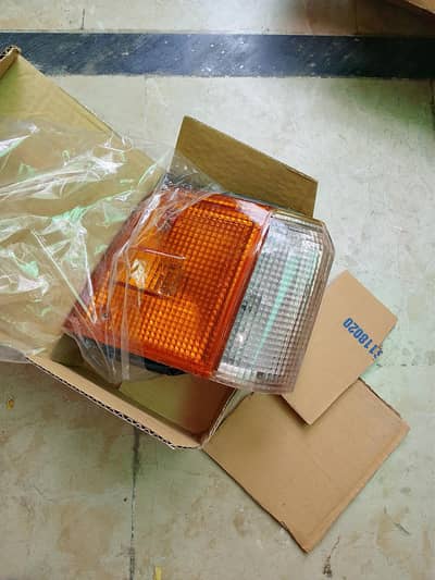 Honda Accord 1984-1985 front corner light