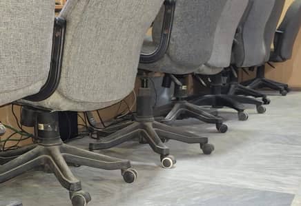 Premium BOSS Executive Office Chairs for Sale | Excellent Condition
