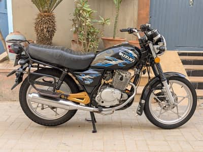 Suzuki GS 150 SE