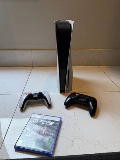 PS5 with original HDMI and power cable and fc26 disc