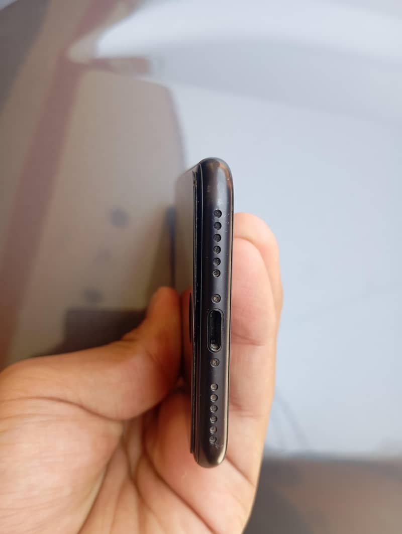 iPhone 7 3