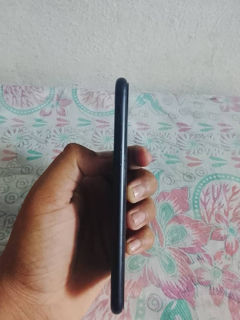 Apple iPhone 7 2