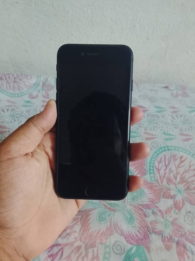 Apple iPhone 7 5