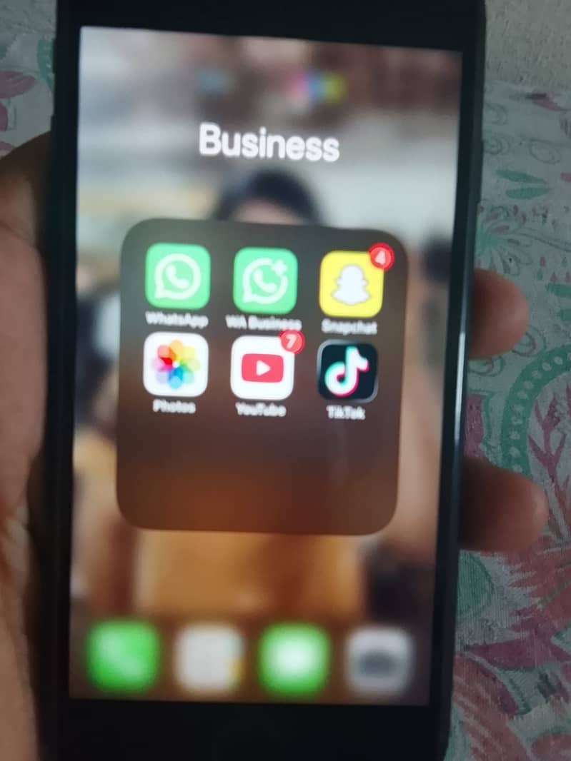 Apple iPhone 7 6