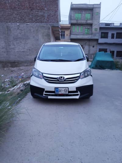 Honda Freed 2013