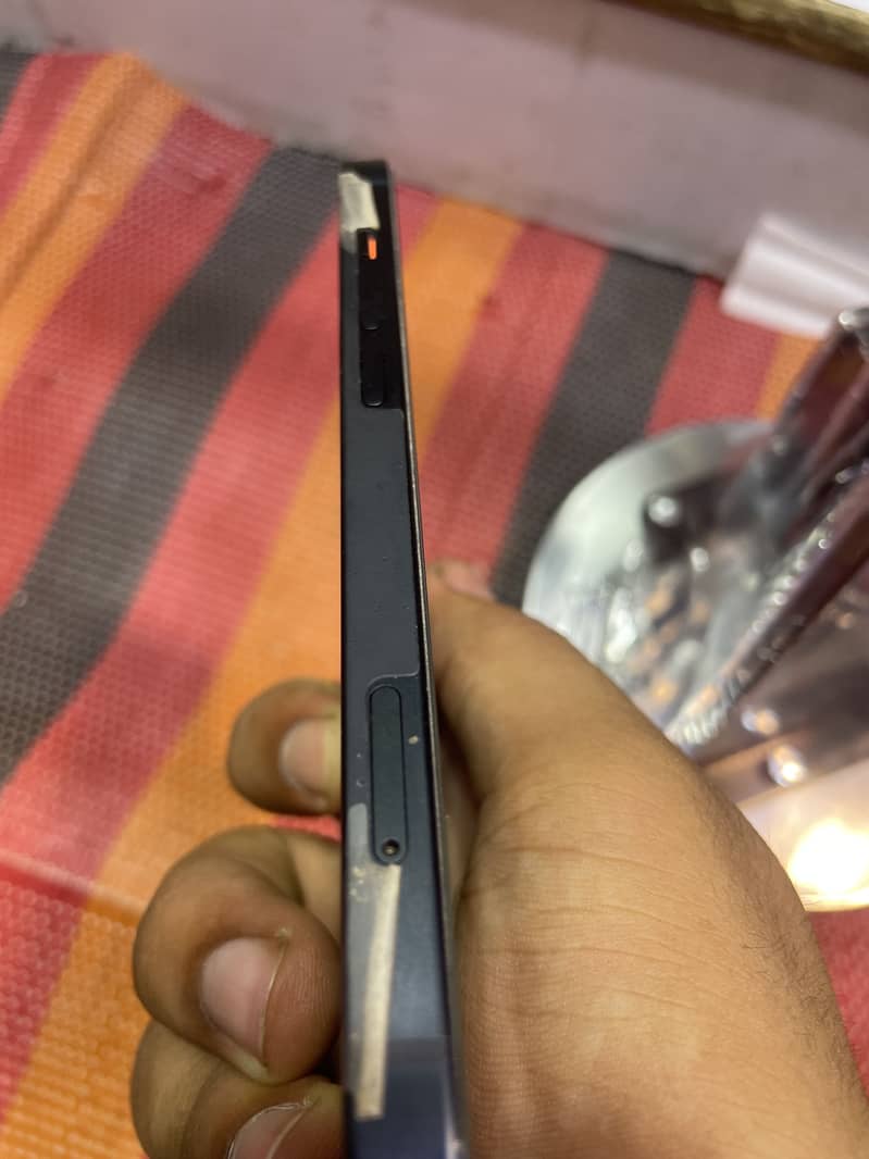 Apple iPhone 13 3