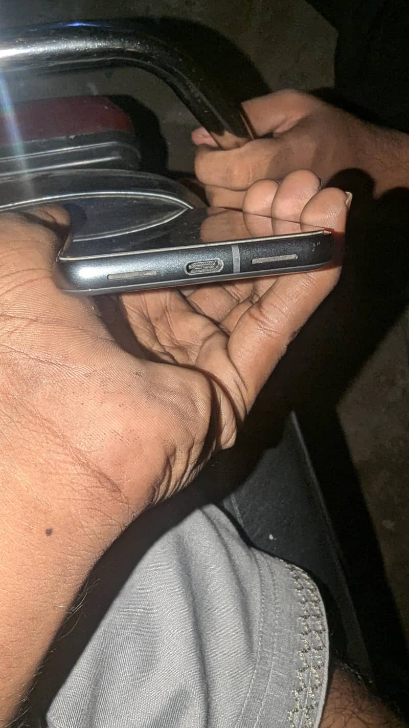 Google Pixel 8 3