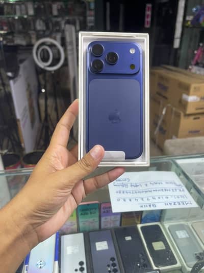 17 pro 256gb blue sim lock complete box