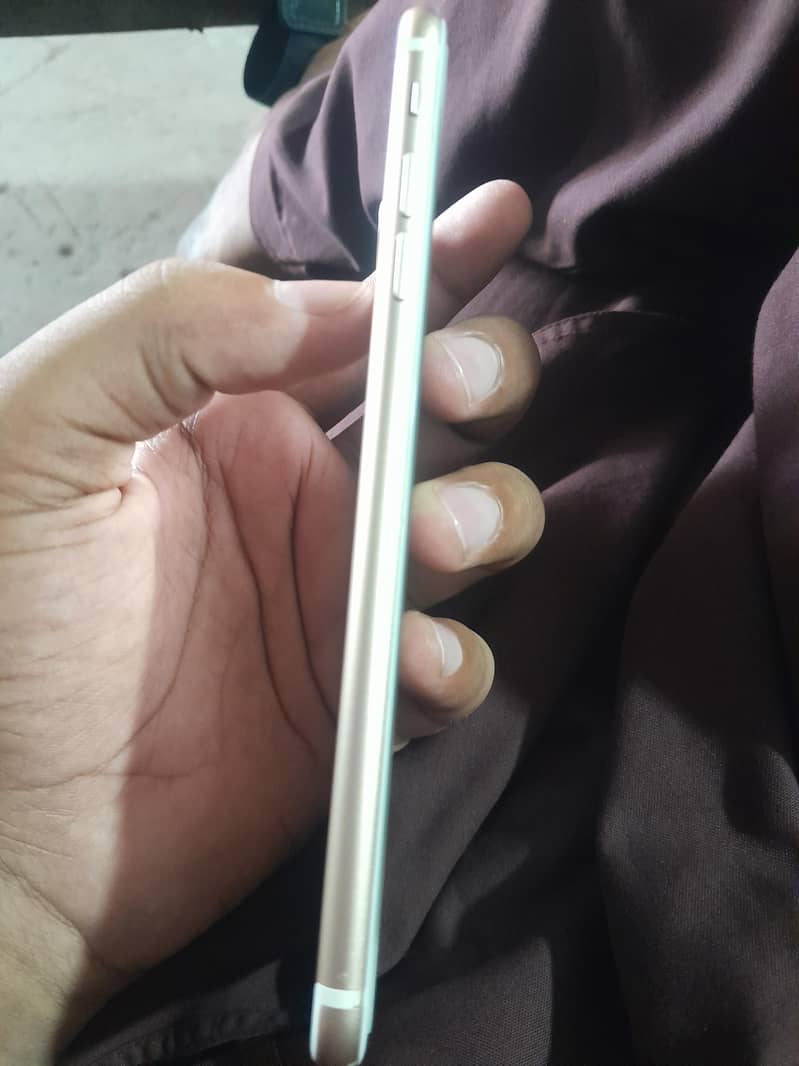 iPhone 7 plus 1