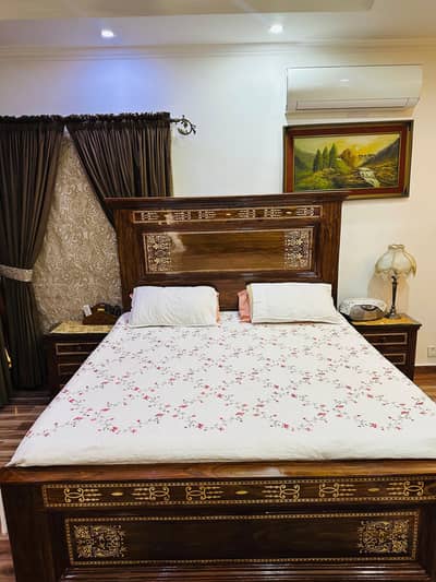 chinyoti solid wood beds