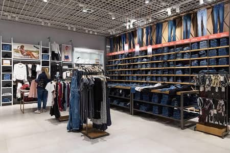 Sales Girl Required For Retail Outlet