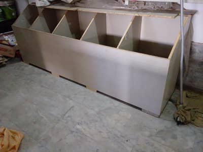 2 wooden cabinets