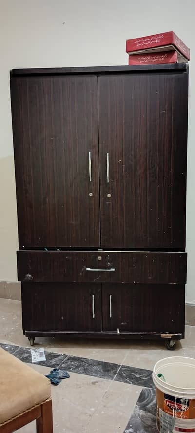 wooden wardrobe, Almirah, saif