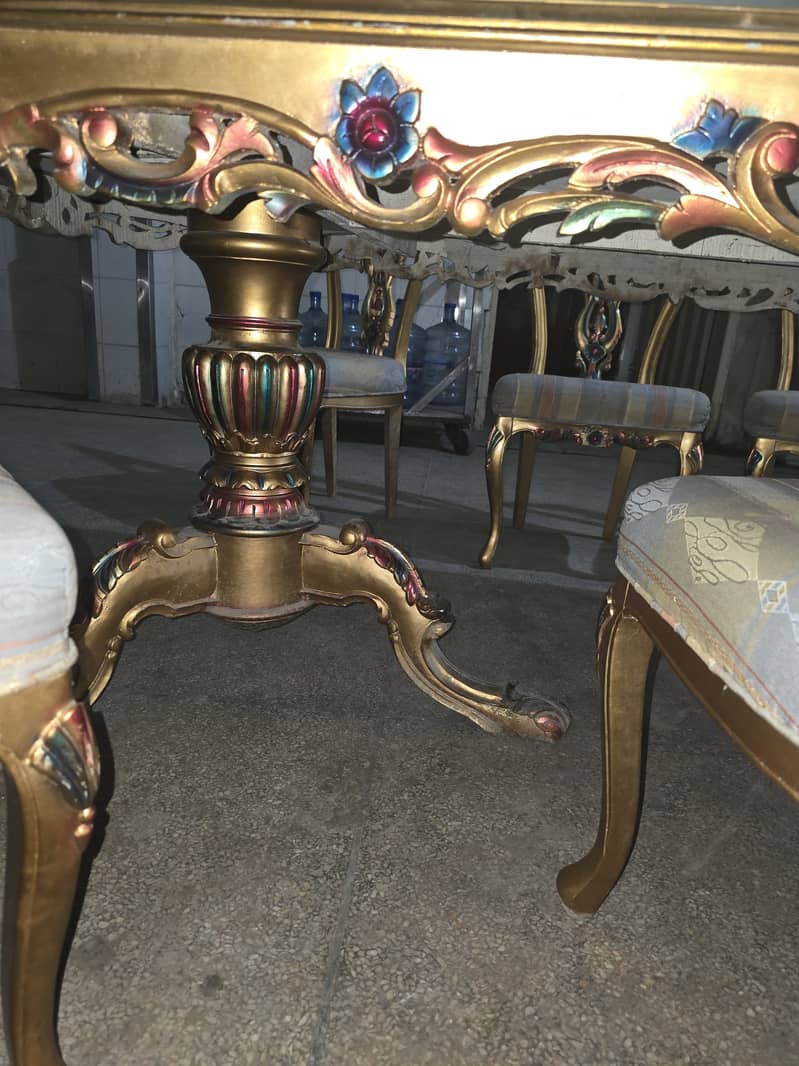 Dinning table 4