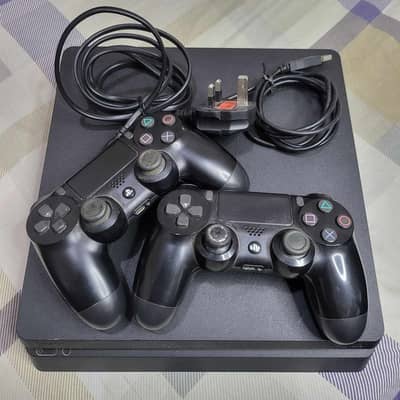 PS4 Slim 1TB + 500GB Jailbreak