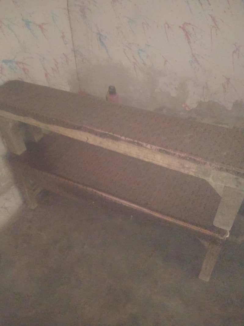 Bench 0