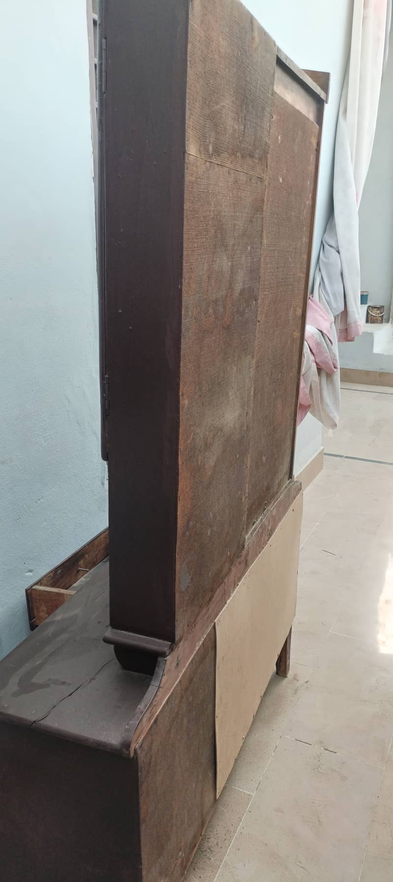 Dressing Table 4