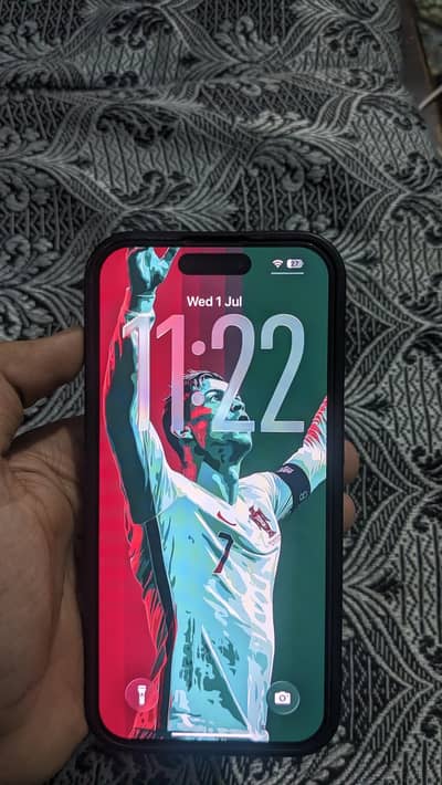 Selling my iPhone 15 Pro (256GB) in excellent 10/10 condition.