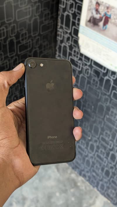 Apple iPhone 7