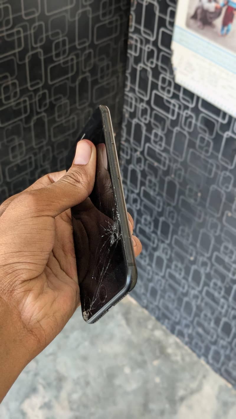 Apple iPhone 7 1