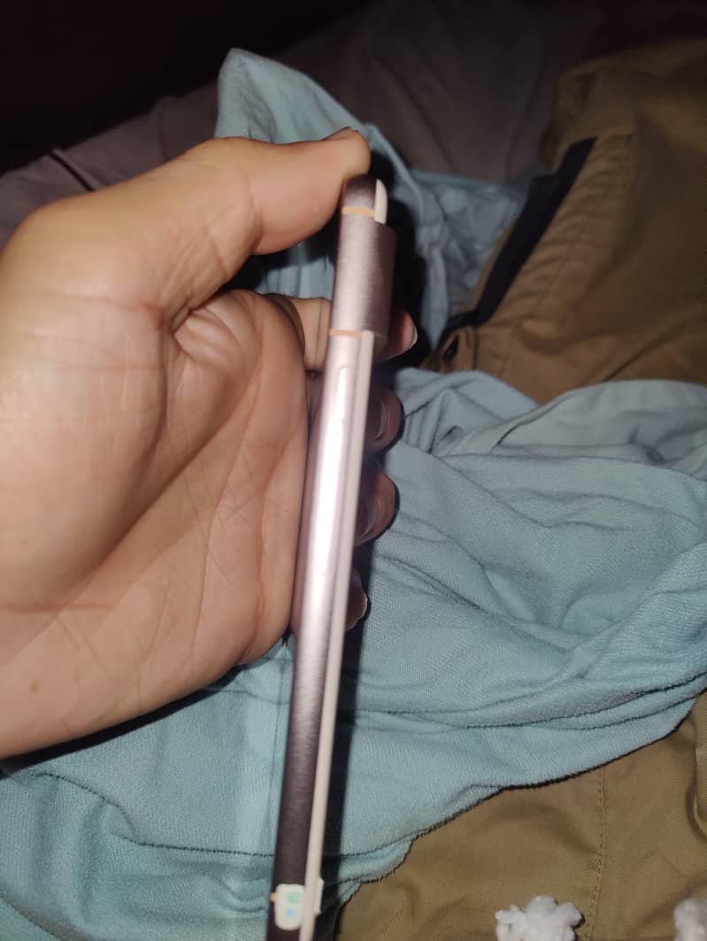 Google Pixel 8 3