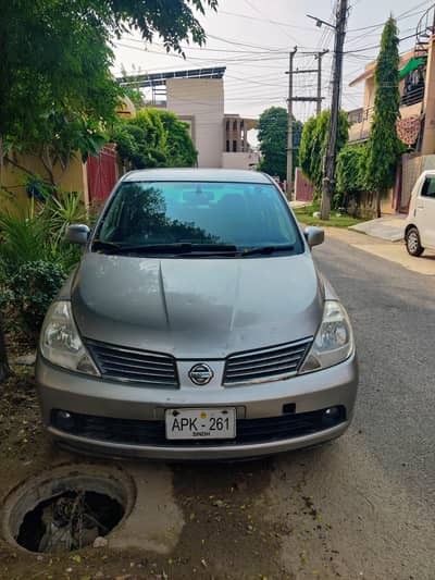 Nissan Tiida 2007
