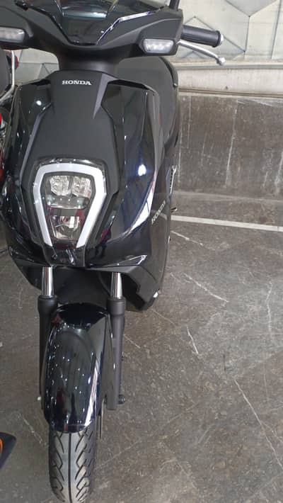 Honda icon e black zero condition