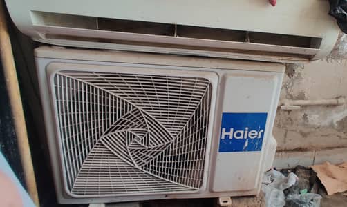 ہائیر (Haier) 1 ٹن اسپلٹ اے سی ارجنٹ فروخت کے لیے دستیاب ہے۔
