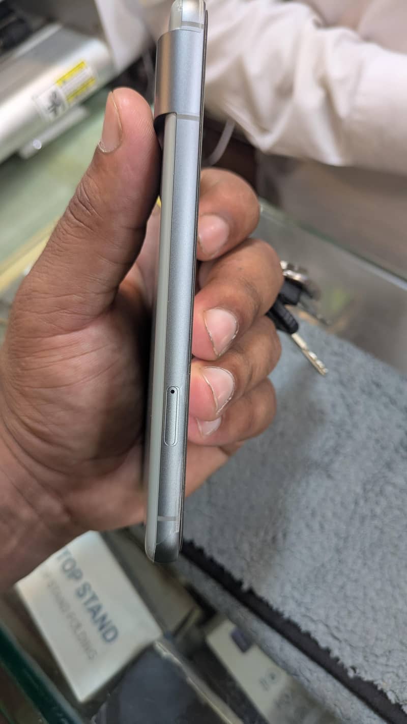 Google Pixel 8 1
