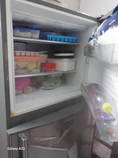 Dawlance Refrigerator (Non Inverter) Excellent condition.
