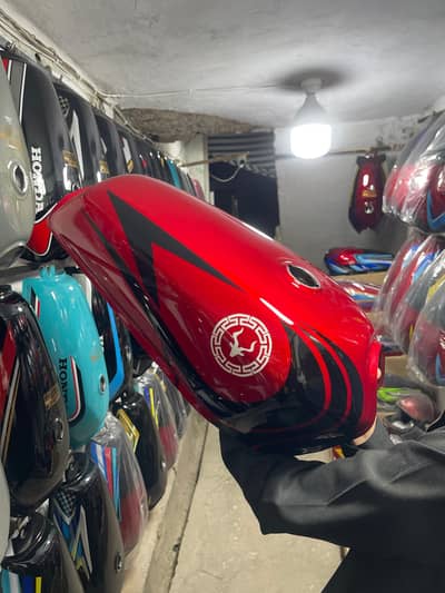 CG 125 Premium quality Fuel Tank ,+Tapa(side cover)Set & front Ear Set