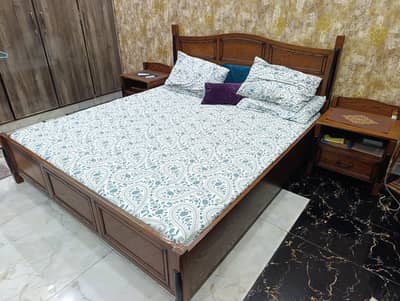 Interwood complete Bed set