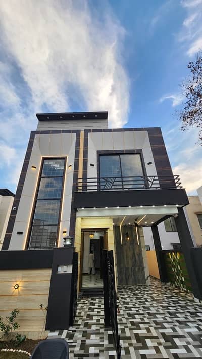 5 Marla Brand New Modern House For Sale