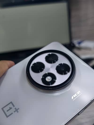One Plus Ace 5 12/256
