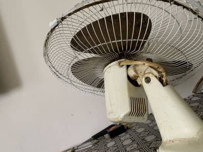 Yunus Original Metal bracket Fan – Heavy Duty – Working Condition