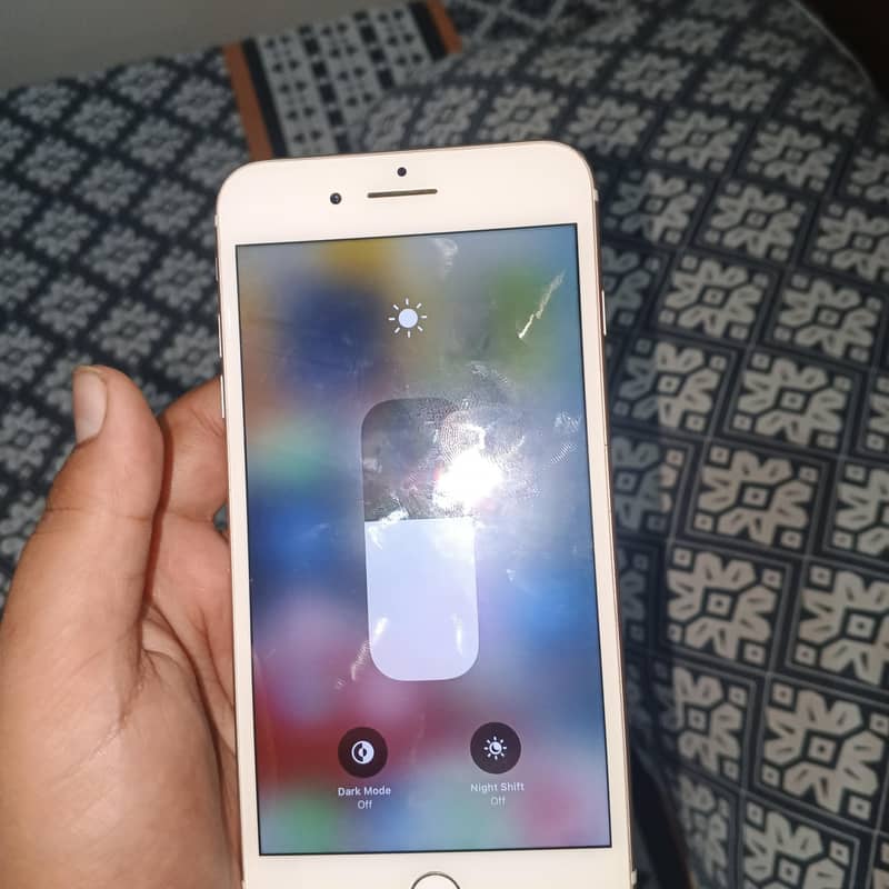 Apple iPhone 7 Plus 1