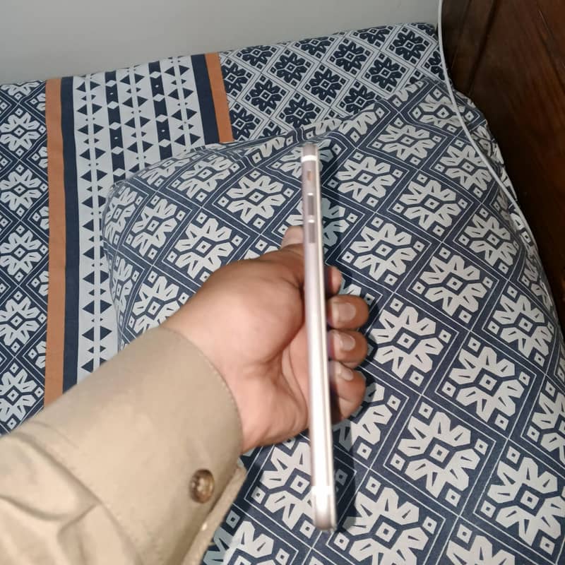 Apple iPhone 7 Plus 7