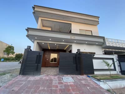 Beautiful Corner House Available for Sale