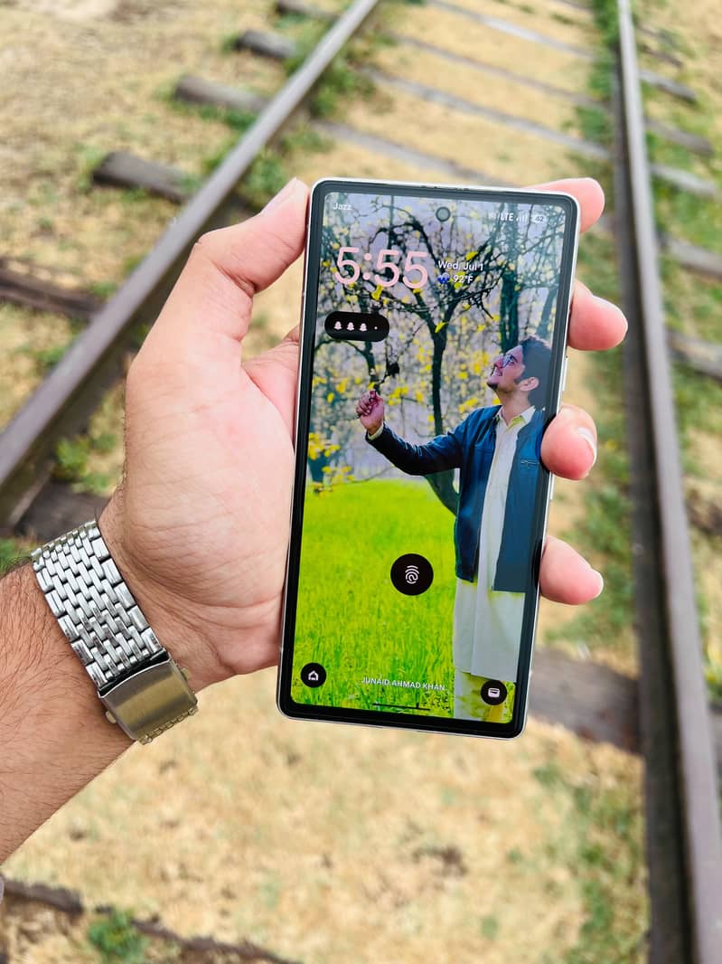 Google Pixel 7a 4