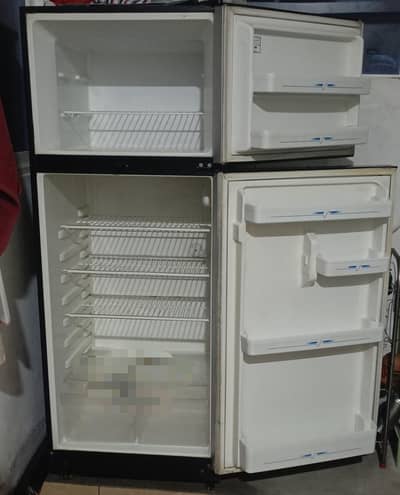 10l10 Haier refrigerator urgent sale