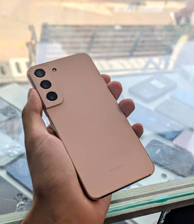 Samsung-S22 8/256 official Pta Approved only phone 10/10