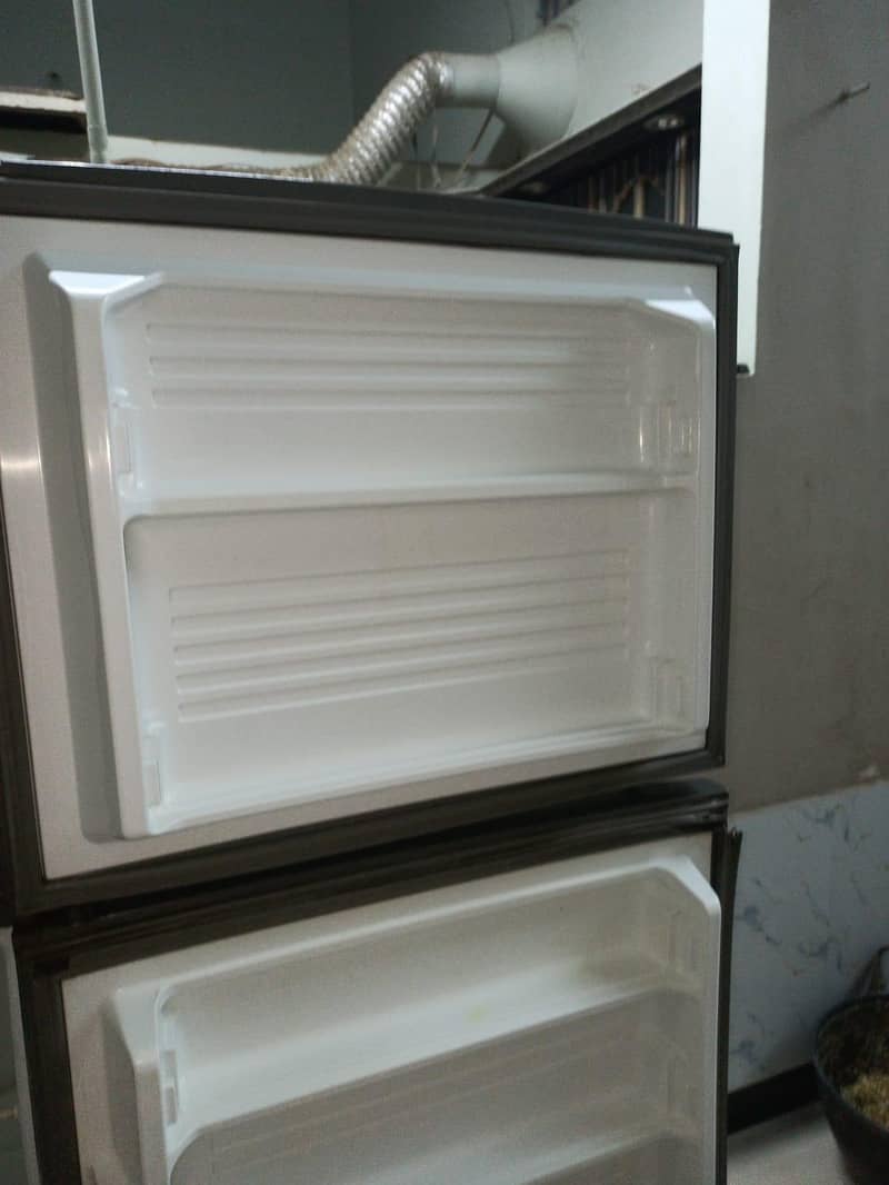 refrigerator 8
