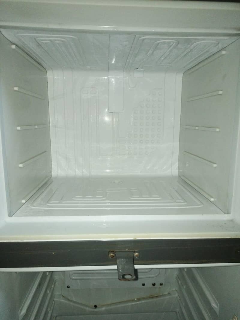 refrigerator 9