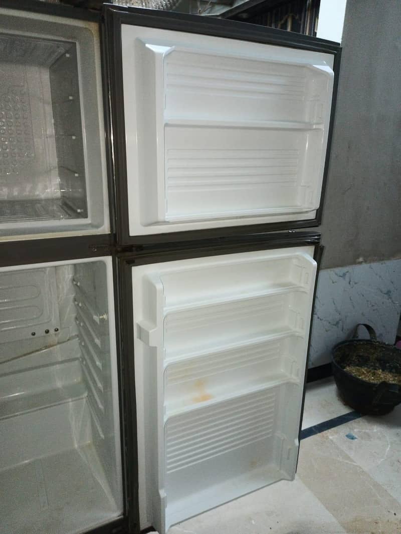 refrigerator 11