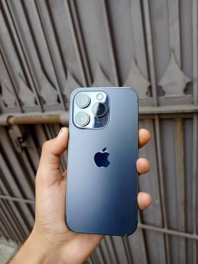 Apple iPhone 14 Pro Factory unlock 2 months sim time available