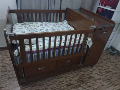 baby cot