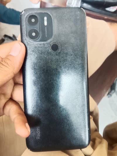 redme 2gb32gb condition 6/10 touch tota cemra b ni chalty