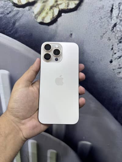 Apple iPhone 16 Pro Max