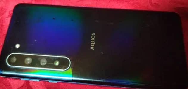 Aqous r5g ram 12 rom 256